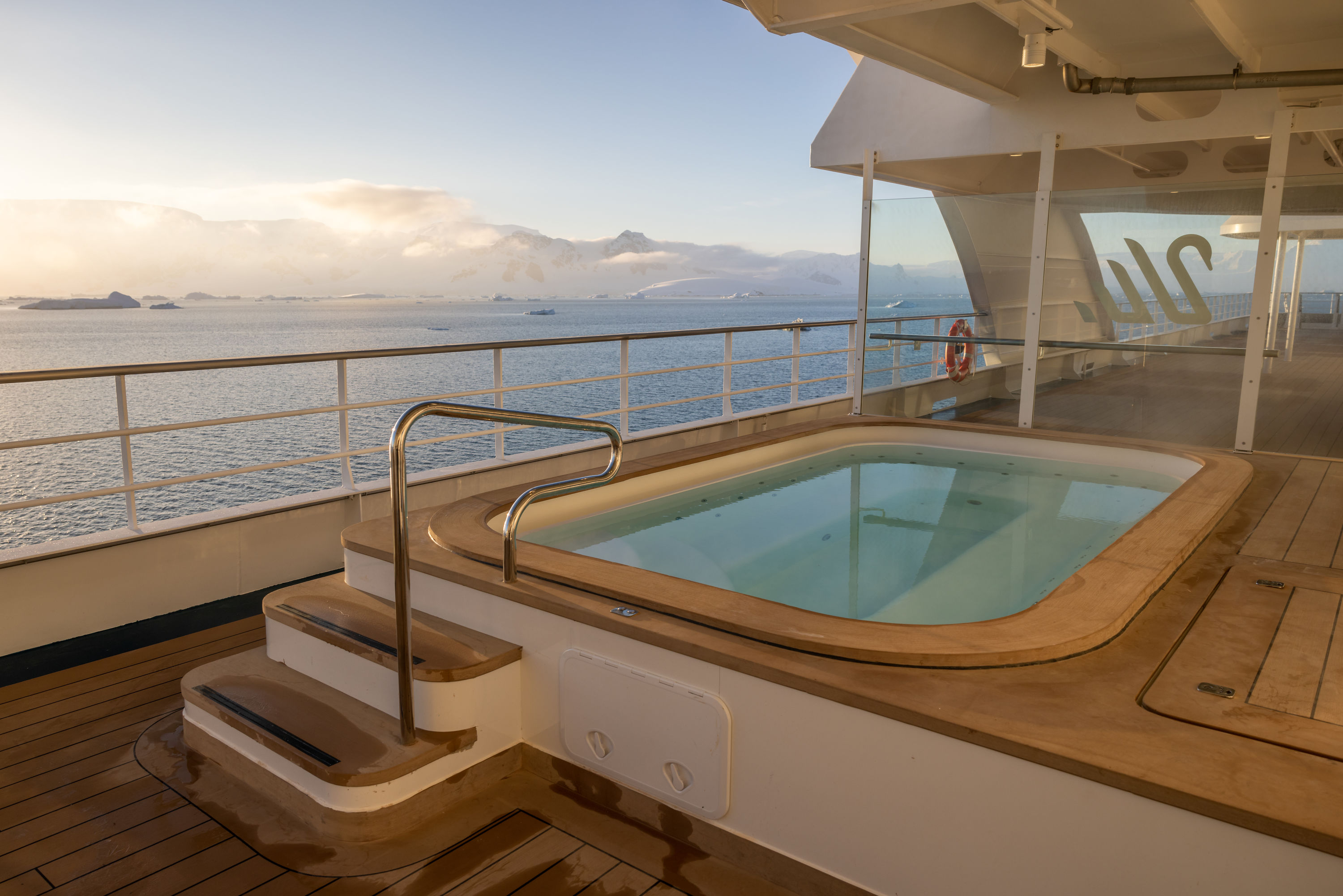 Swimming Pool on SH Minerva
